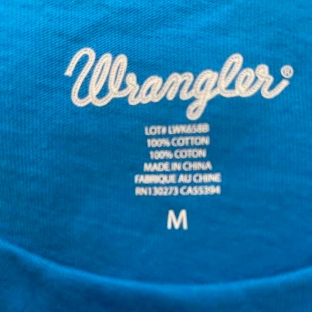 BNWT - WOMEN'S WRANGLER RETRO® SHORT SLEEVE POSTCARD GRAPHIC T-SHIRT - Sz M - Picture 2 of 2